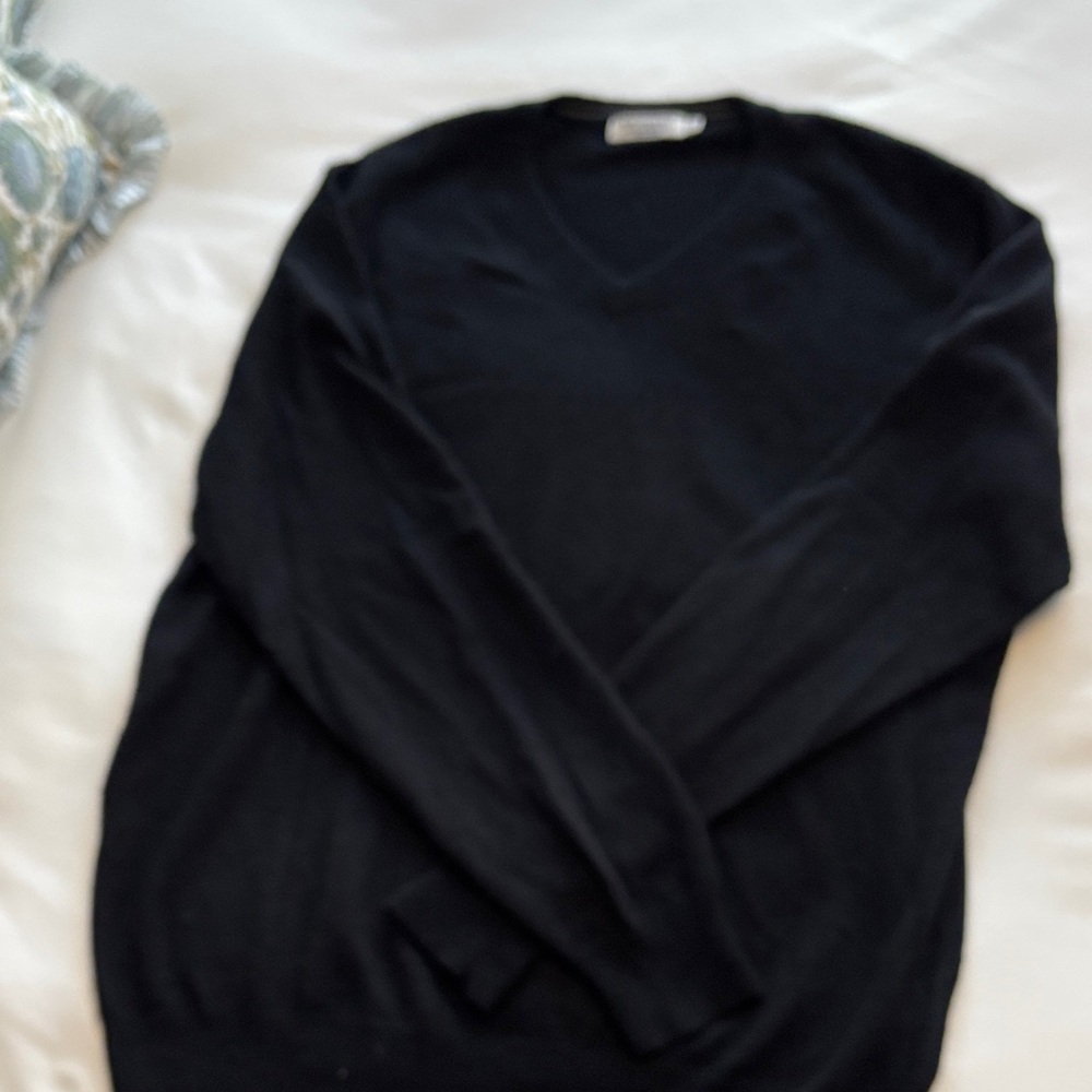 Men's Lochmere Black 100% Cashmere V-Neck Sweater